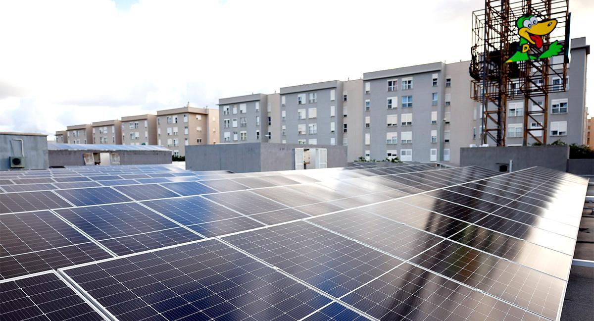 HiperDino invierte medio millón de euros en 4 nuevas plantas fotovoltaicas para sus tiendas