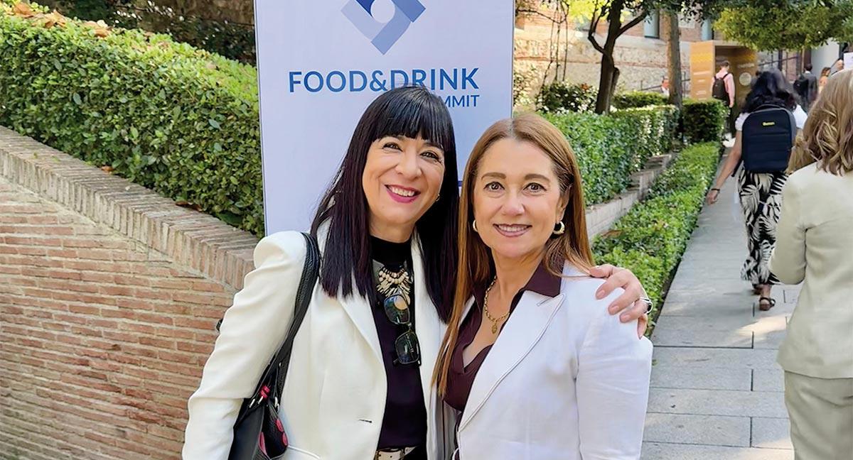 Lola Fernández Paniagua, directora de Prensa Profesional y Amparo Lafuente Andrés, presidenta de AFCA