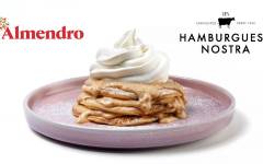 <i>El Almendro</i> se une a Hamburguesa Nostra para lanzar un postre navideño de edición limitada