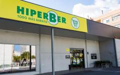 Hiperber dona 28.740 kilos de alimentos gracias a su colaboración con Naria