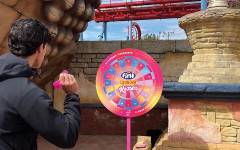 Fini celebra el Día del Beso con una experiencia gamificada en PortAventura World