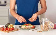 Nueces de California destaca el impacto positivo para la salud de un puñado de nueces en el desayuno
