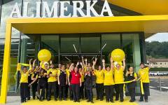 Alimerka inaugura un nuevo supermercado en la localidad de Parres