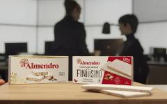 <i>El Almendro</i> “vuelve a casa por Navidad” con su nuevo spot
