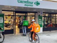 Carrefour supera las 700 tiendas con entrega ultrarrápida