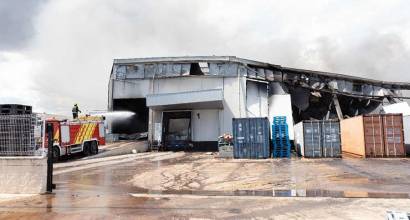 Importaco activa su Plan de Continuidad tras el incendio en su planta de Vall d’Alba