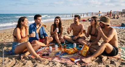 El 80% de los españoles incluye las bebidas refrescantes en su ocio estival