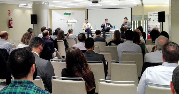 La Fundación del Aceite de Palma Sostenible presiona al nuevo Gobierno para adherirse a la Declaración de Ámsterdam