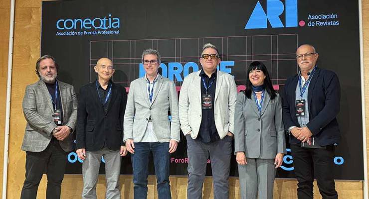 Junta directiva de Coneqtia junto a José Manuel Nevado