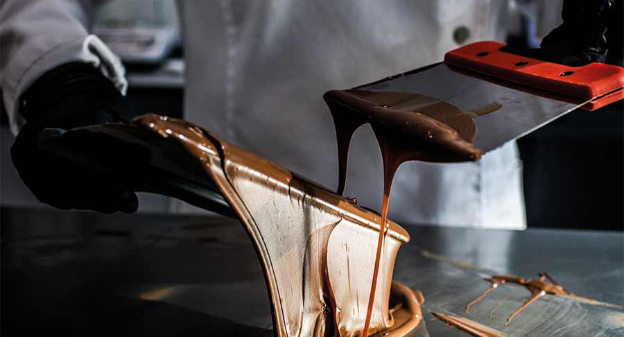 El Food_Lab de Ricardo Molina ayuda a reformular dulces