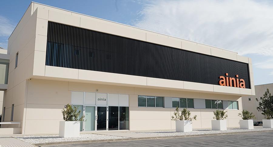Ainia crece